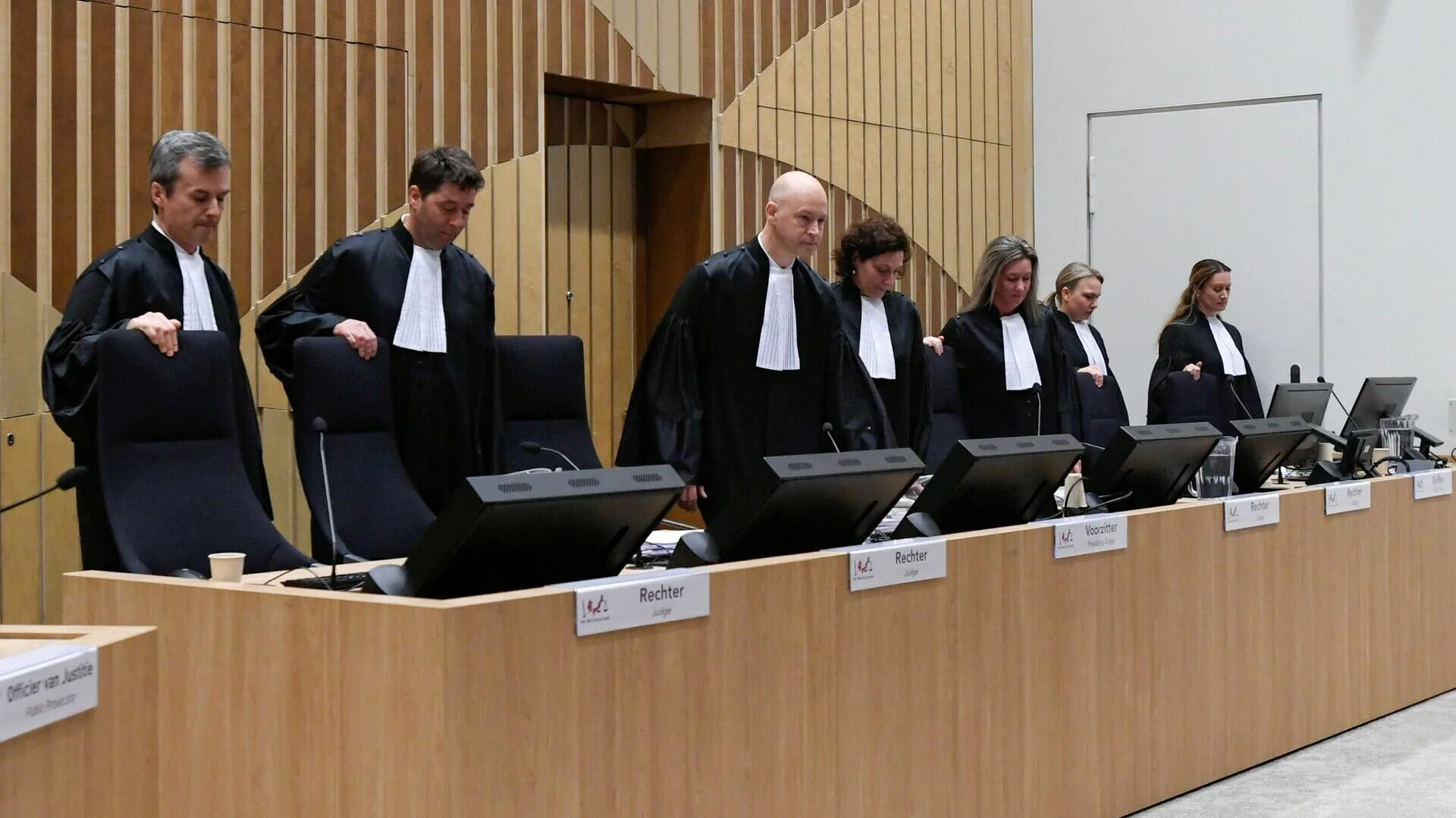 Международный суд ООН В Гааге Нидерланды. Голландский суд. Суд Нидерландов. Судья международного суда в Гааге.