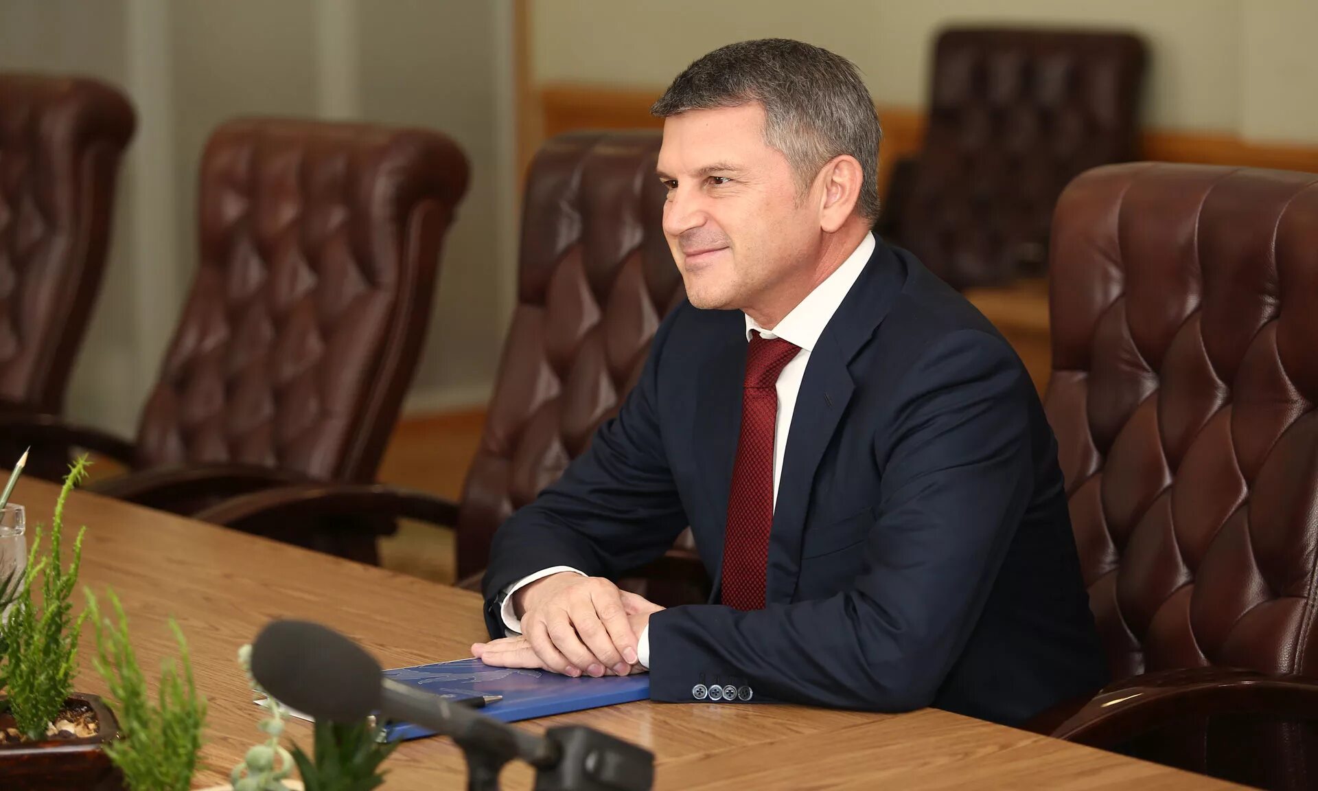 литвиненко сергей викторович гап ресурс. гап «ресурс» виктора наурузова. сергей приб. евстигнеев сергей владимирович генеральный директор nxp. роман крон деметра трейдинг.