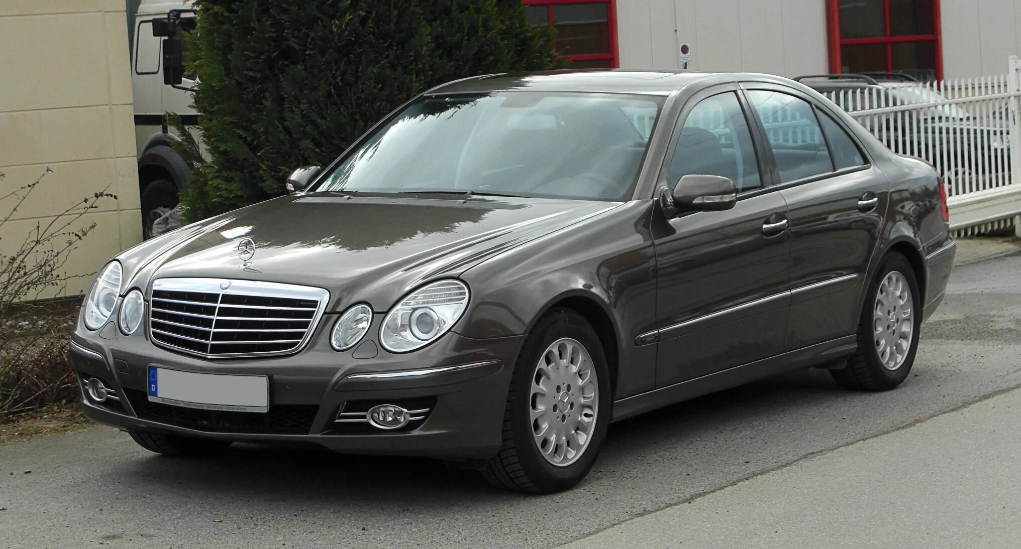 Мерседес w211 e220. Mercedes Benz w211 e220 CDI. Мерседес w211 2008. Mercedes Benz e230. Купить мерседес е211