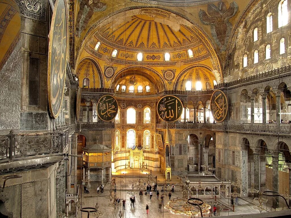 Софии константинопольской. София константинопольская. Почему храм святой софии константинопольского покорил сердца. София константинопольская интерьер. Храм софии в константинополе.