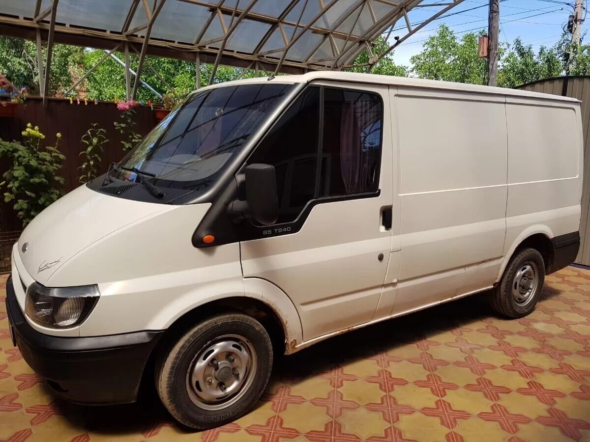 Купить форт транзит. Ford Transit 2005. Форд Транзит 2005 года. Форд Транзит 2005 дизель. Форд Транзит 2005 года 2.0 дизель.