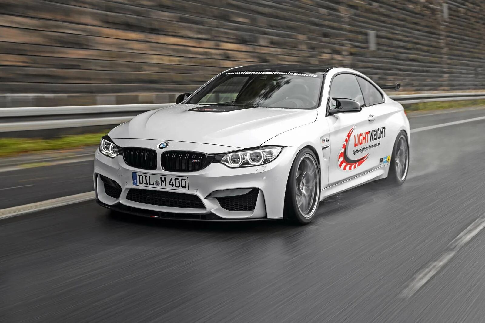 бмв l4. Bmw m4 tuning assist. Lightweight m4. Bmw м4 2014 tuning. Bmw z 2006.