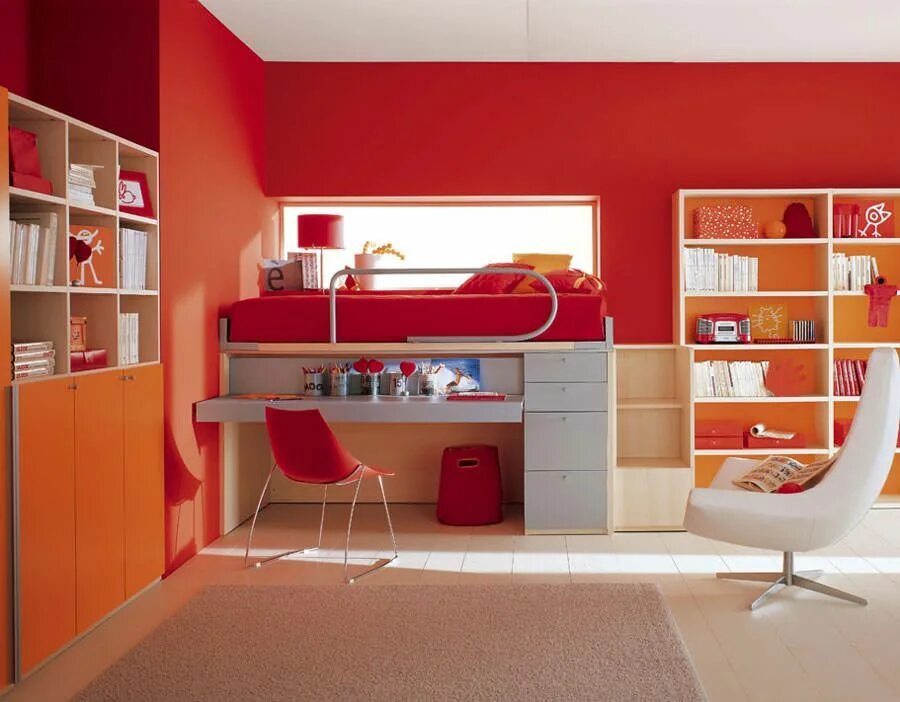 Oda alla. Детские комнаты. Интерьер детской комнаты. Красный интерьер комнаты. Красная детская комната для девочки.