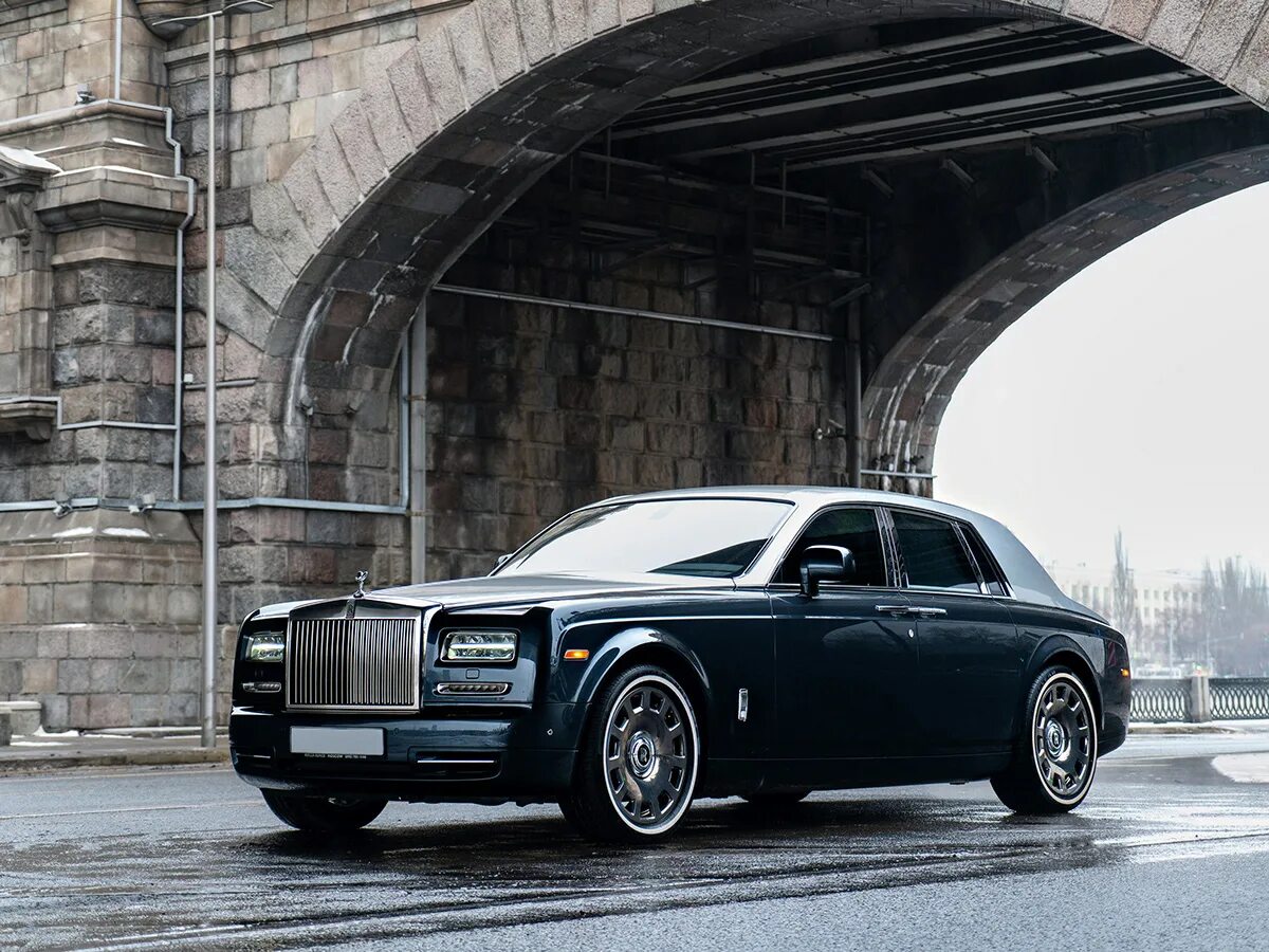 Роллс Ройс Фантом. Rolls Royce Phantom 2021. Роллс Ройс Фантом 2012. Машина Rolls Royce Phantom.