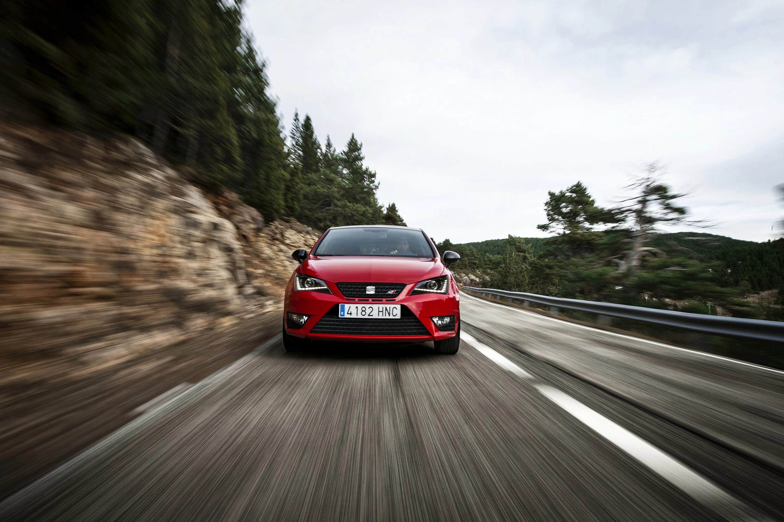 Car driving 2015. Seat Cupra Sport. Seat Ibiza Sport. Seat Ibiza в ночи. The Front of the car.