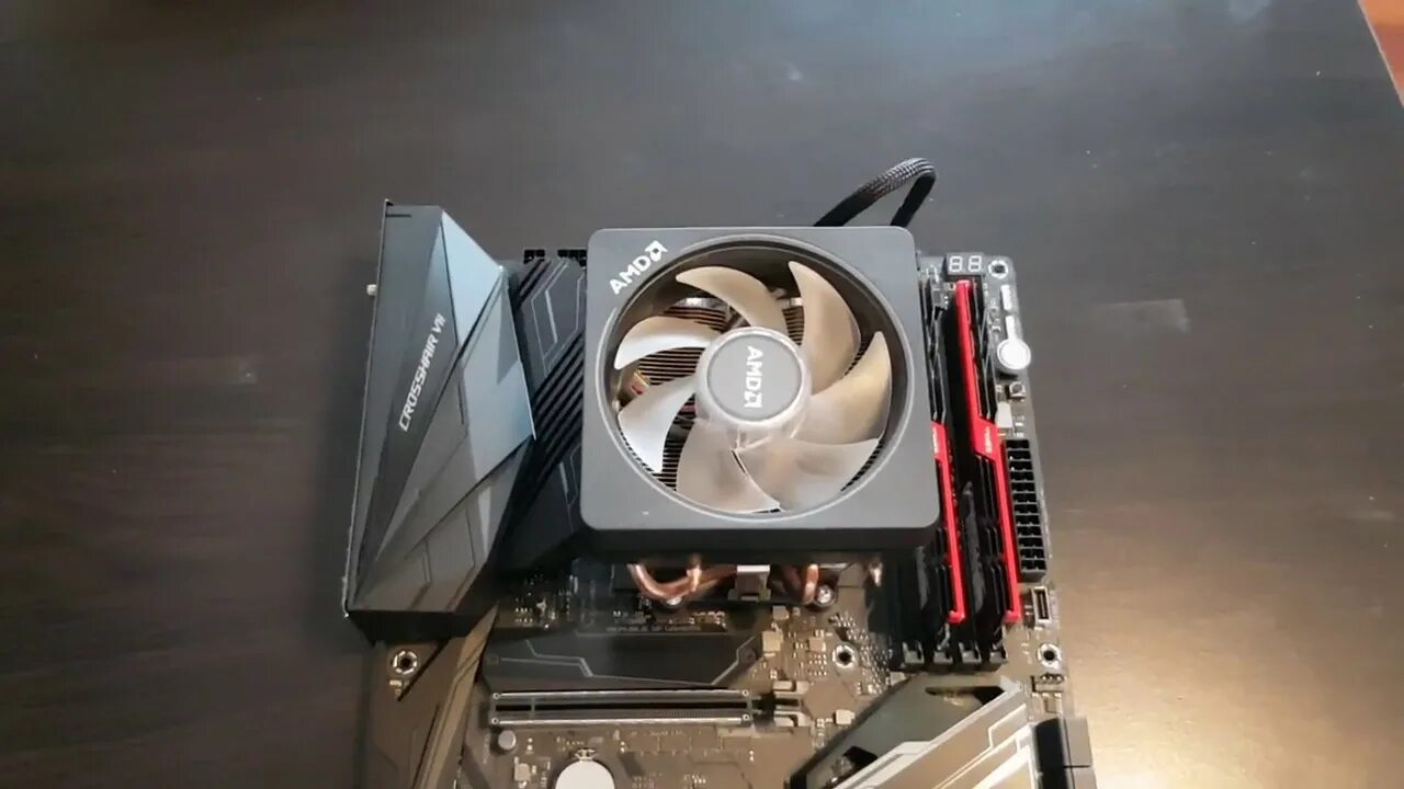 Ryzen 7 2700 купить. AMD Wraith Prism. Кулер Wraith Prism. Кулер AMD Wraith. 2700x Box Cooler.