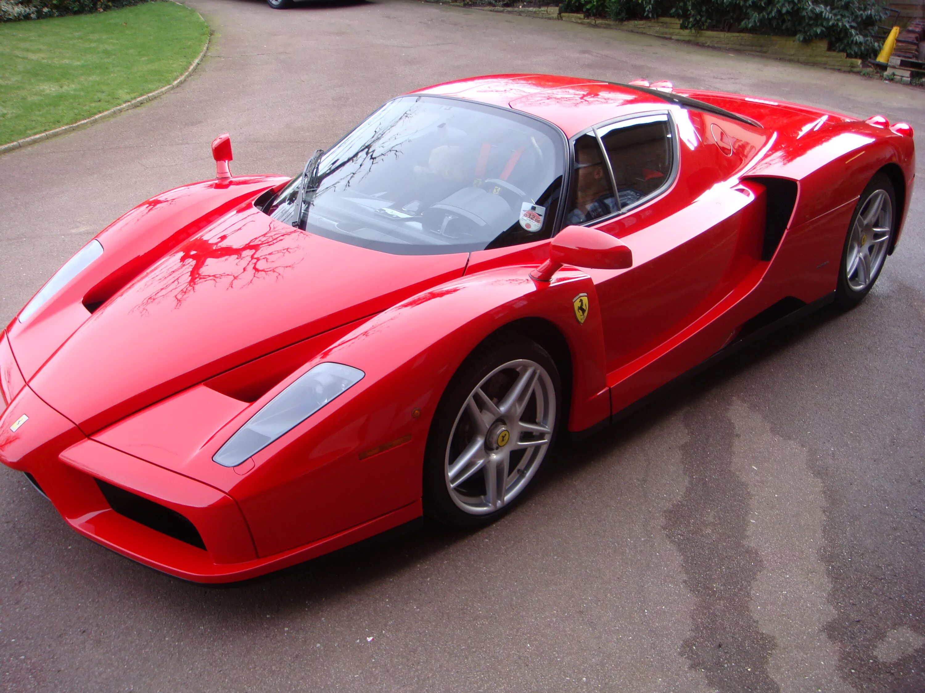 Куплю автомобили любые. Феррари Энзо. Ferrari Enzo 2001. Ferrari Enzo окрас.