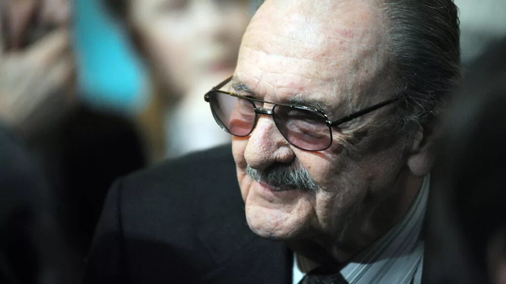 сколько лет актеру яковлеву. ю яковлев актер. яковлев актер. сколько лет актеру яковлеву. юрий яковлев двойники.