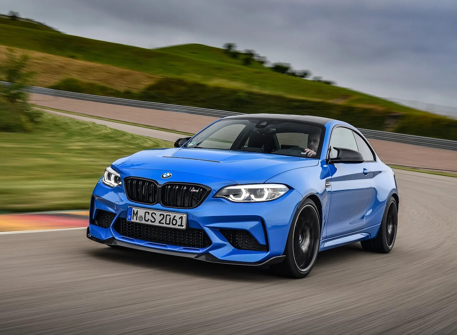 Новая bmw m. BMW m2 2020. BMW m2 CS 2020. BMW m2 2021. BMW m2 Coupe 2012.