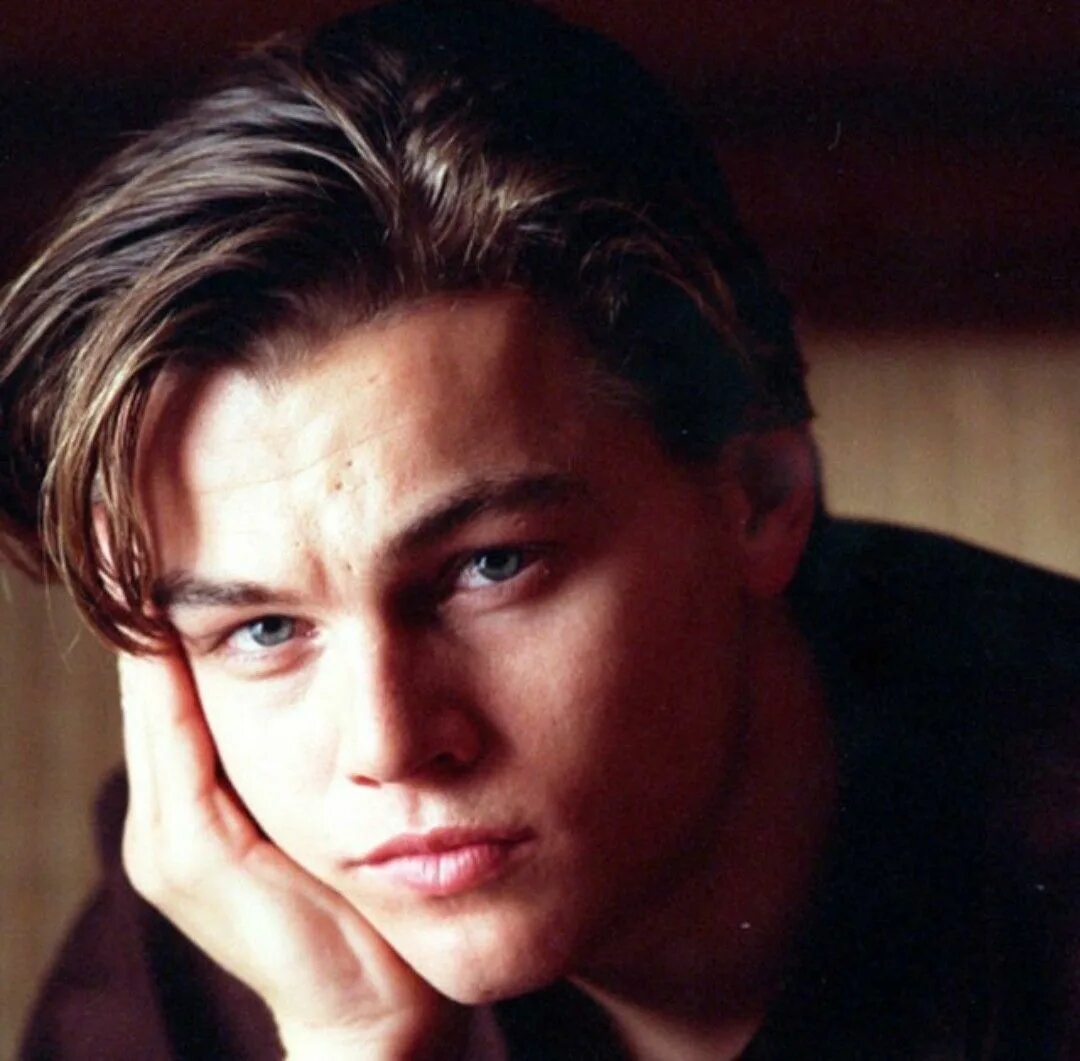 Young leonardo dicaprio. Леонардо ди Каприо молодой. Леонардо ди Каприо в молодости. Леонардо ди Каприо фото в молодости. Леонардо ди Каприо 1998.