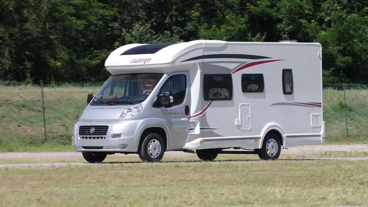 Camping car. Автодом Challenger Genesis c 394 ga. Автодом Ford Transit Challenger 630. Challenger Genesis Lux 2013. Challenger Camper t 132.