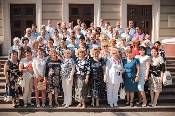 Выпуск мединститута. Казанский мединститут выпуск 1978 года. Томский государственный медицинский институт выпуск 1979 г. Томский медицинский институт выпуск 1993. Томский мединститут выпуск 1995г.