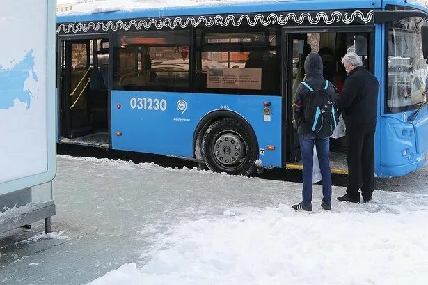 Автобус 400 Зеленоград Речной вокзал. Мосгортранс остановки. Автобусы Зеленоград 2019. Мосгортранс Речной вокзал.