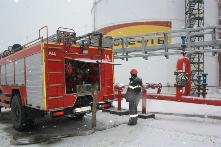 Рн терминал архангельск. Ооо «рн-морской терминал архангельск». Корпус вшэниг сафу. Нефтебаза роснефть архангельск. Роснефть архангельск.