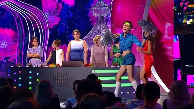 Камеди вумен магазин одежды. Камеди вумен немецкая семья. Comedy woman гудков. Камеди вумен гувернантка. Камеди вумен скулкина и гудков.