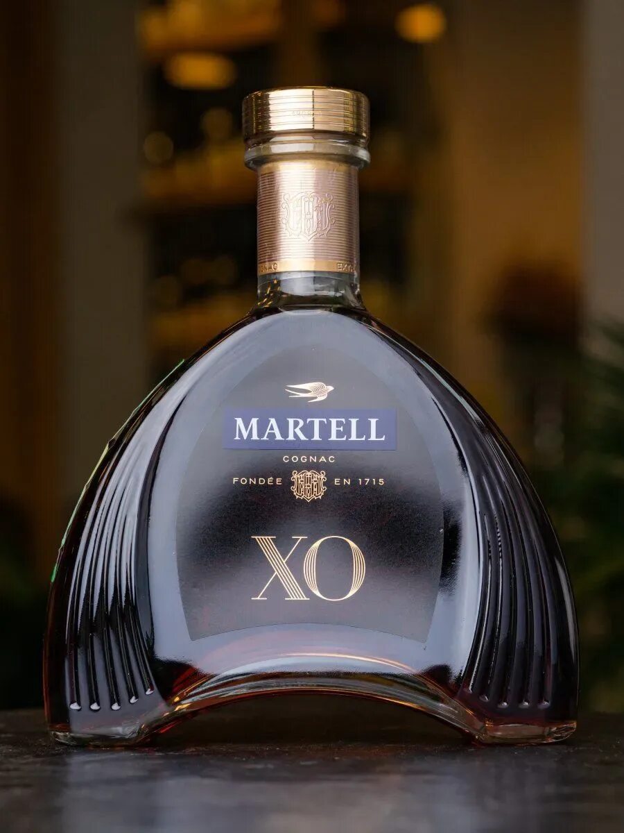 Martell 0.7 цена. Коньяк Martell XO. Мартель XO 0.7. Коньяк Мартель Хо 0.7. Французский коньяк XO.