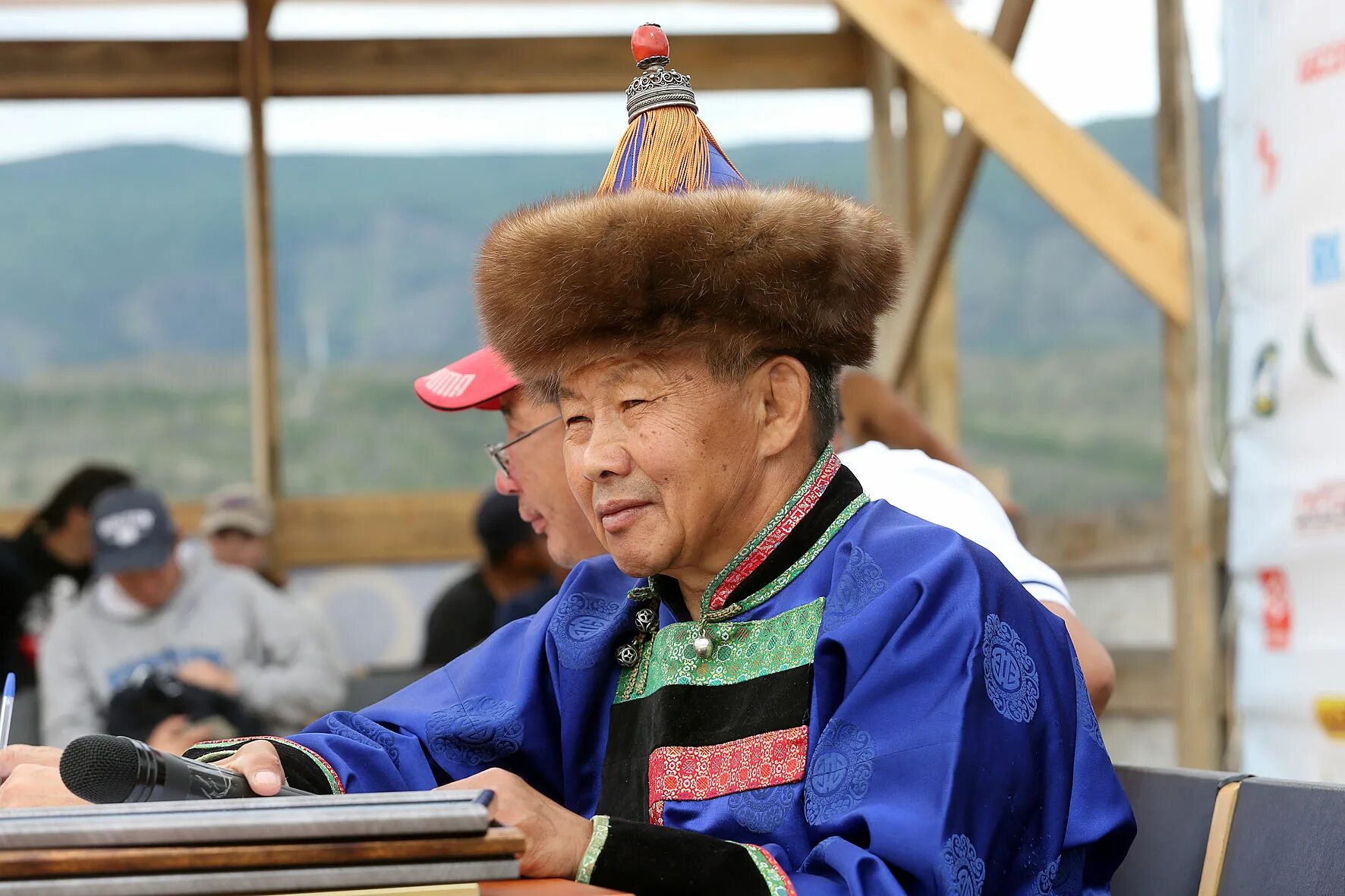 буряты якуты хакасы. хакасы и буряты. национальный колорит бурятии. бурятия. бурятия жизнь людей.