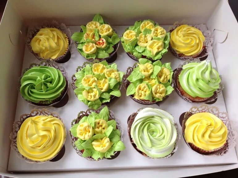 торт бисквитно кремовый срок хранения. срок хранения крема в холодильнике. сколько хранится белковый крем. сколько хранится белковый крем. срок хранения торта.