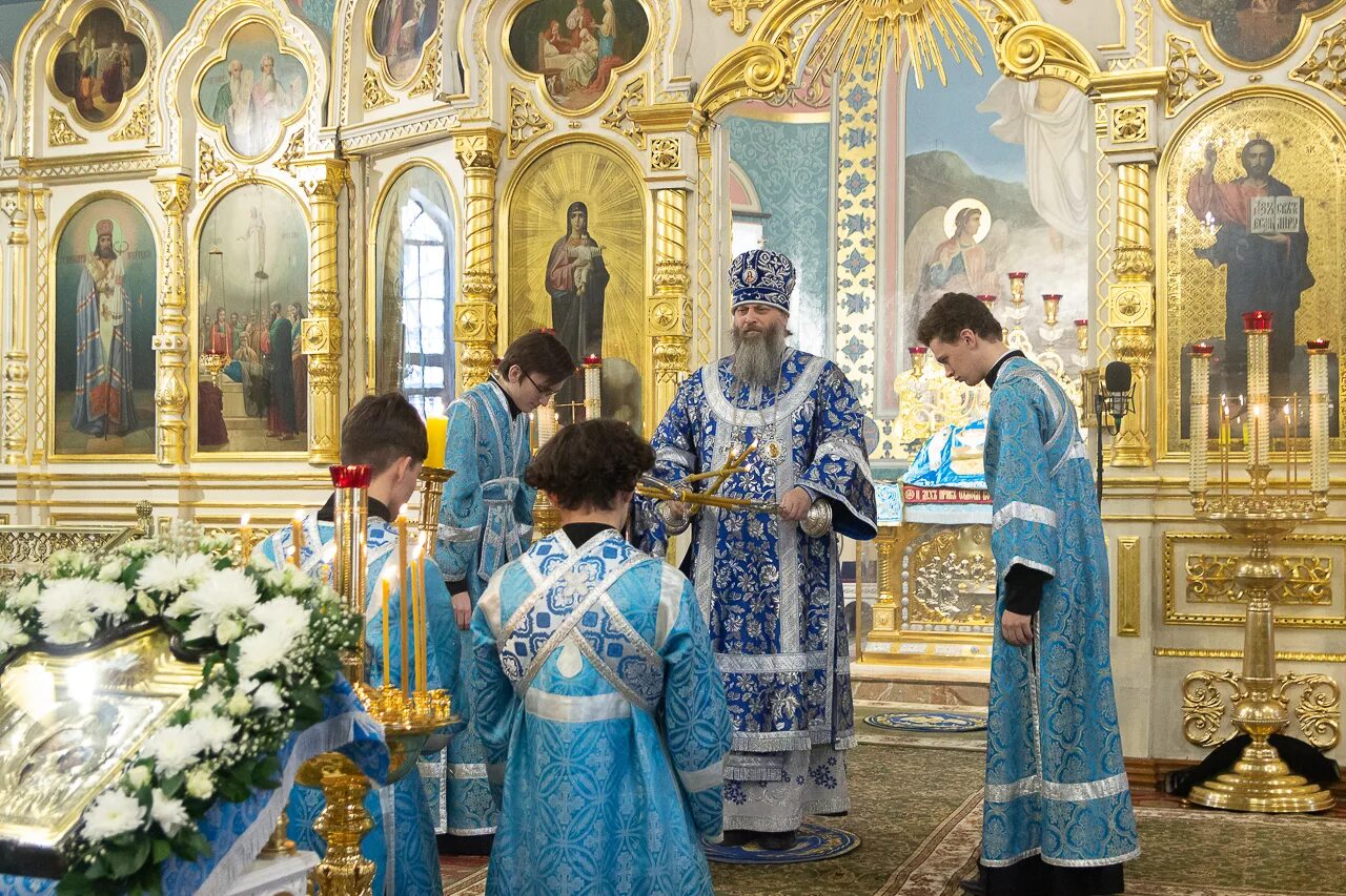 кристиан гонод. поклонение духам природы. христианский род. христианский род. христианский род.