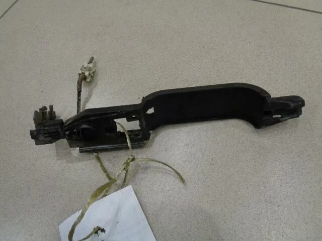 ручка двери передняя внешняя ford focus 1. ручки форд фокус 1. внешняя ручка двери форд фокус 1. ручка двери наружняя форд фокус 1 американец. ручки форд фокус 1.