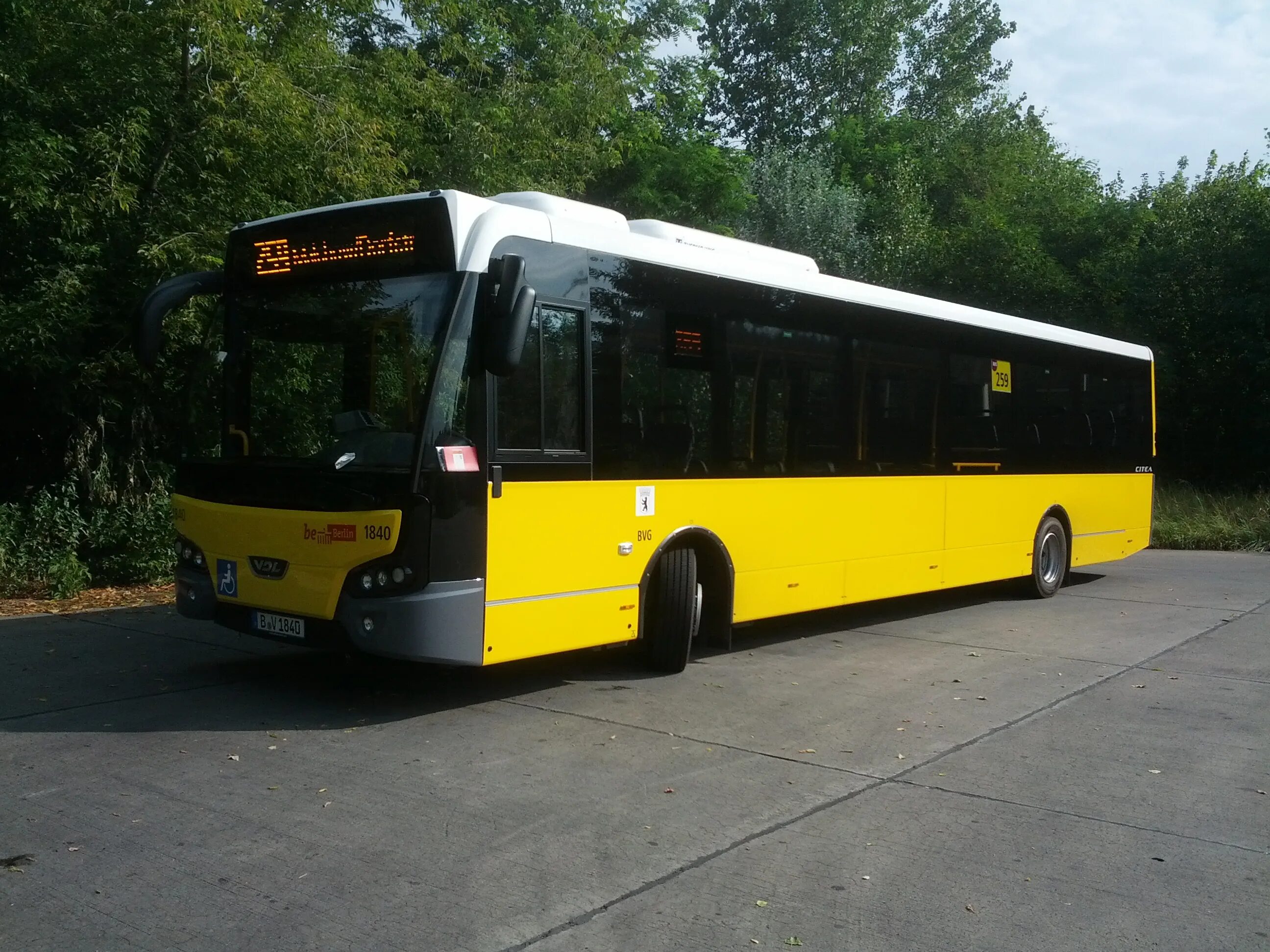 2. Bvg media производитель. Автобус вдл двухэтажный. Vdl bus coach. Volvo beulas jewel.