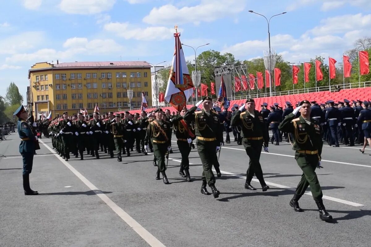 Площадь Куйбышева Самара парад Победы 2022. Площадь Куйбышева Самара парад 9 мая. Площадь Куйбышева парад 2022. Парад Победы Самара 2012. Эфир парада победы