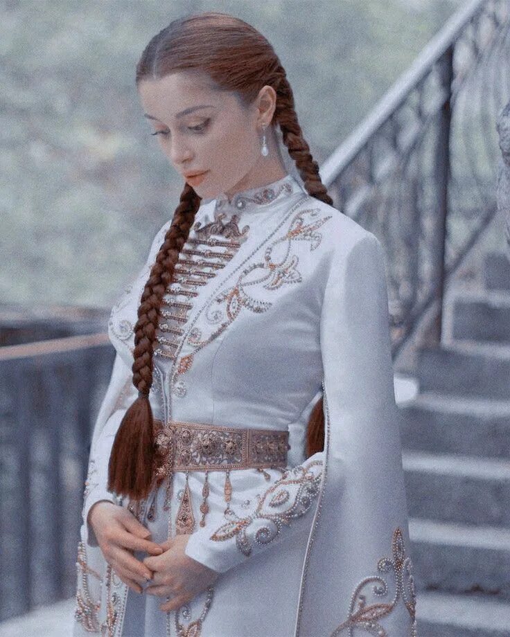 Девочка на осетинском. Девочка на осетинском