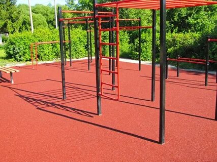 Резиновые спортивные площадки
