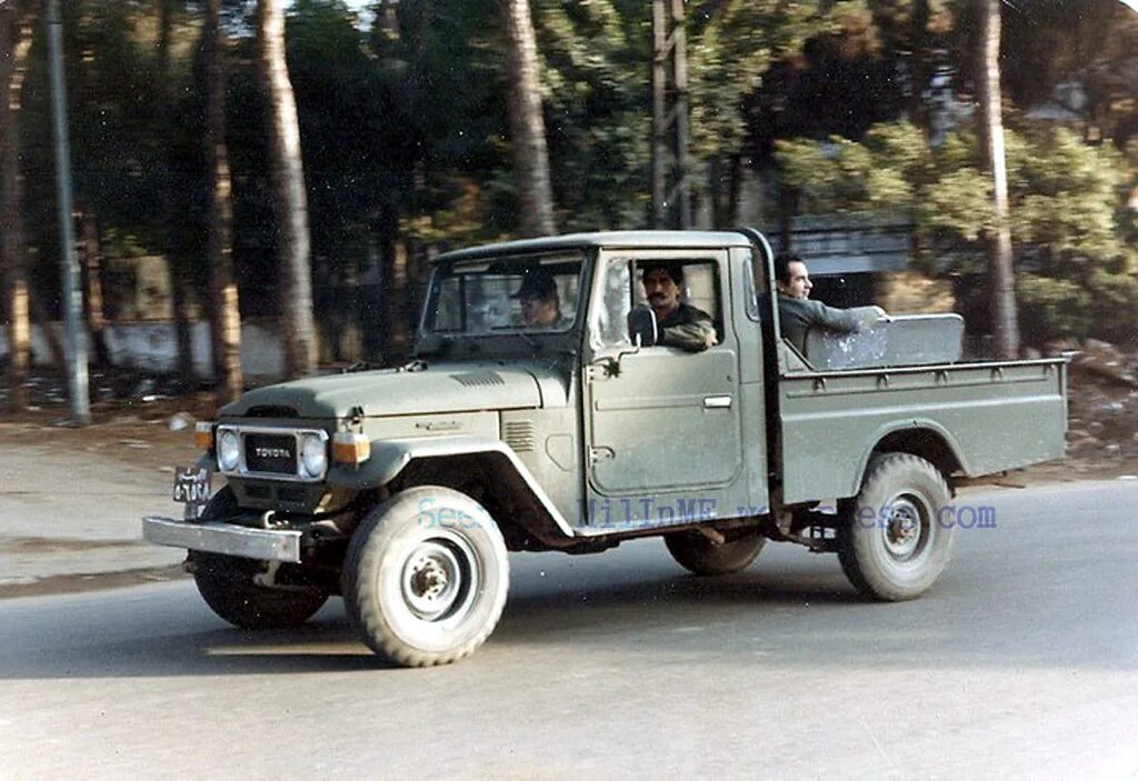 Ленд крузер танк 500. Toyota Land Cruiser fj45. Toyota Land Cruiser Military. Toyota Land Cruiser 75. Toyota Land Cruiser 1957.