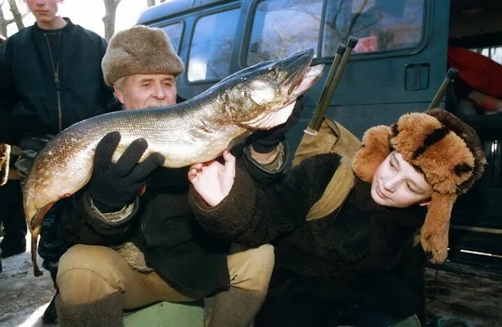 Озеро Неро рыба. Рыбалка на Неро в Ростове Великом. Озеро Неро рыбалка. Ростовская щука. Рыбалка на озере неро