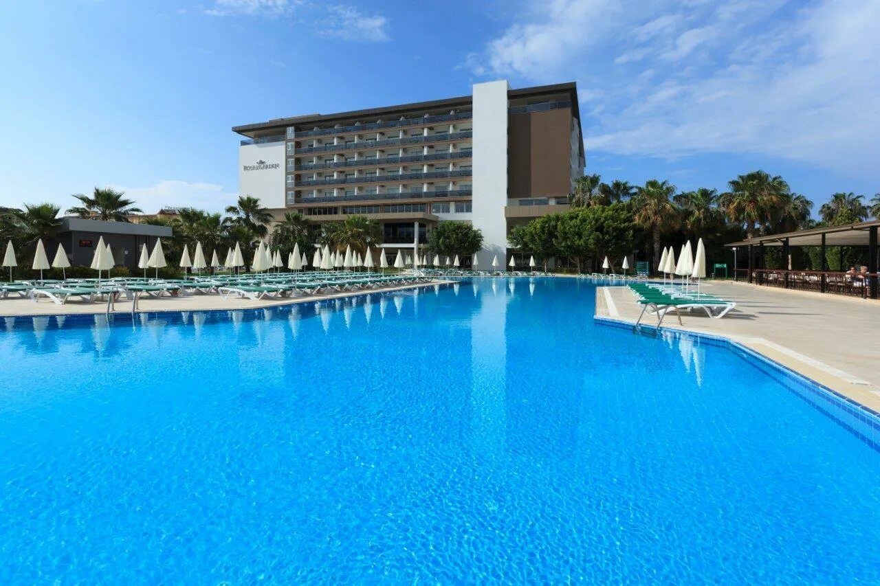Garden select 5. Турция роял гарден селект алания. отель селект гарден. royal garden select &amp; suite. royal garden фото.