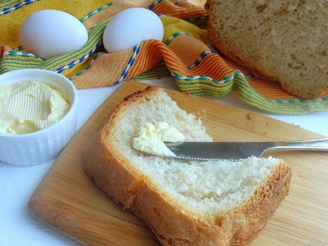 Румяная корочка на хлебе. Французский хлеб в хлебопечке. Французский батон в хлебопечке. Французская булка в хлебопечке. 1000 рецепты хлеба