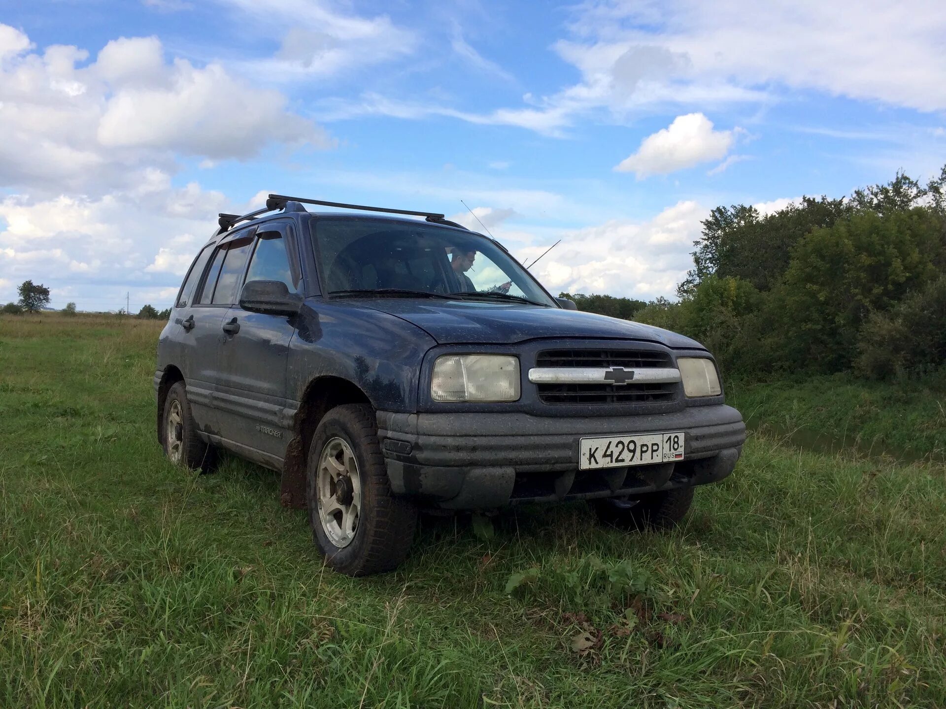 Vitara 2000. Шевроле трекер 2000г. Suzuki Vitara 2000г. Шевроле трекер Витара 2000 год. Suzuki Grand Vitara 2000.