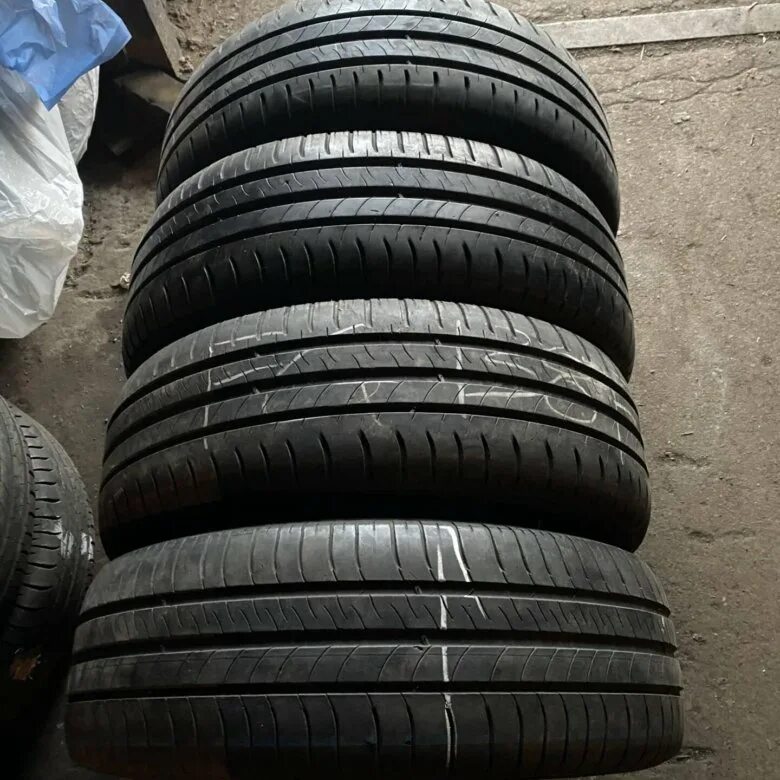 Резина michelin energy saver. Michelin Energy Saver 205/55 r16. Michelin Energy Saver 205/60 r16. 205/60 16 Мишлен Энерджи. Michelin 205/55 r16 лето.