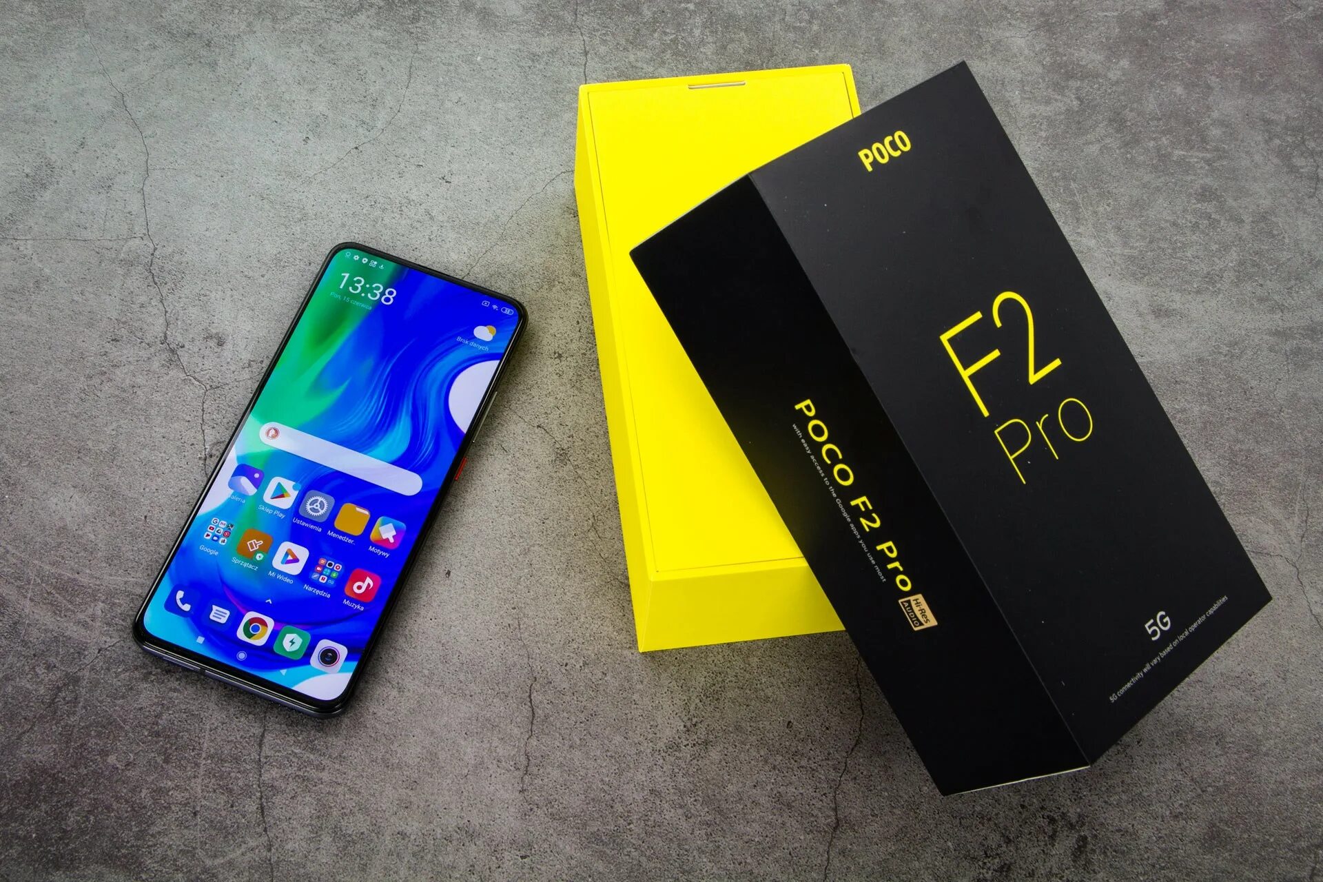 Какой poco купить. Смартфон poco f5 Pro. POCOFON f2. Xiaomi Pocophone f3. Poco f2 Pro серый.