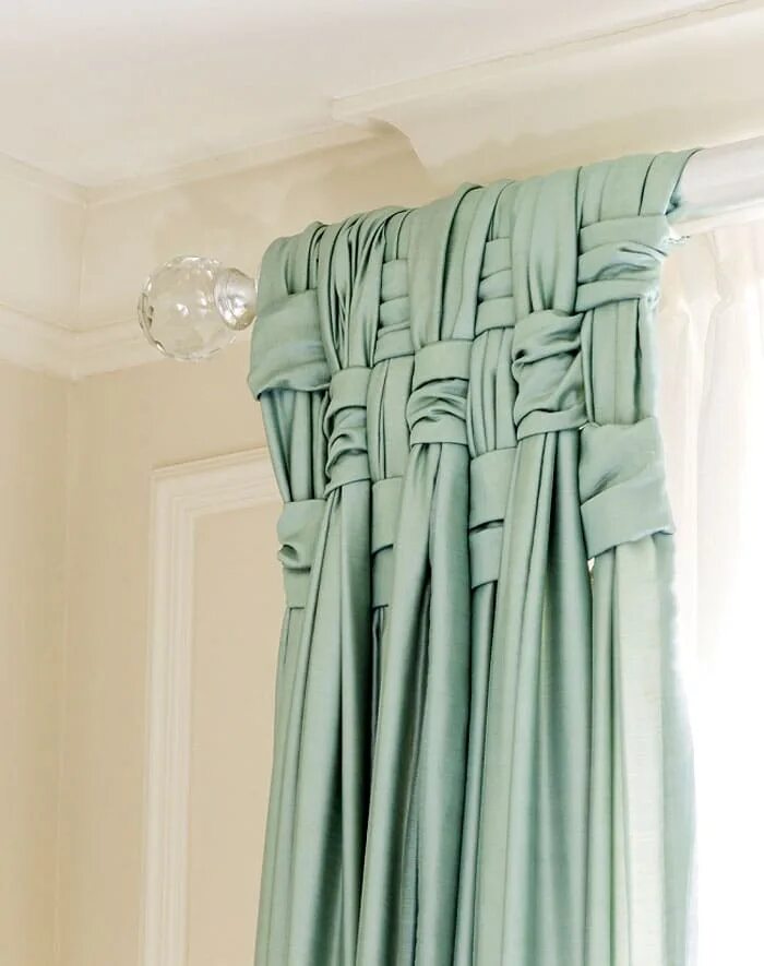 Оригинальные шторы. Портьеры для гостиной из натурального материала. Подхват для штор. Оригинальные шторы для гостиной. Оригинальные занавески.