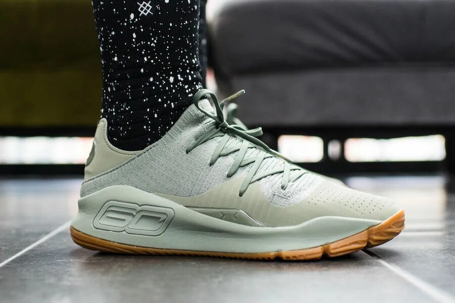 Under low. Curry 4 low. under armour curry 4. nike curry low 4. under armour curry 4 low.