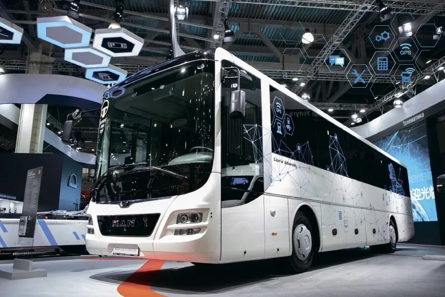 Тягач ман нового поколения 2021. Man tgm 18. Трак энд бас. Ман трак энд бас монополия. Сотрудники ман трак энд бас рус.