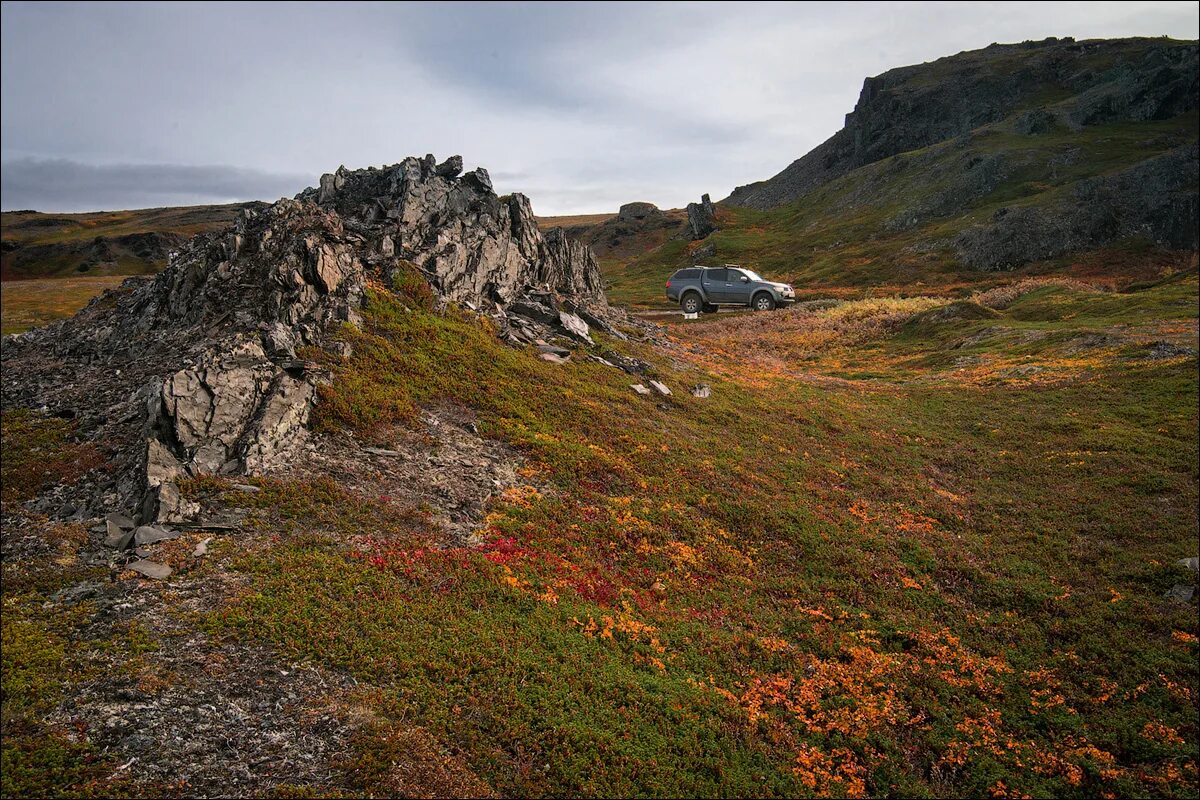 Сопки кольского полуострова. Возвышенности кольского полуострова. Возвышенность на полуострове кольском. Сейдозеро гора нинчурт. Равнины кольского полуострова.