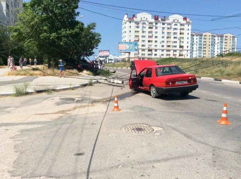 Чп севастополь новости последние свежие происшествия. Авария в Севастополе на Фадеева. Авария на Фадеева сегодня. Поворот на Фадеева Севастополь.