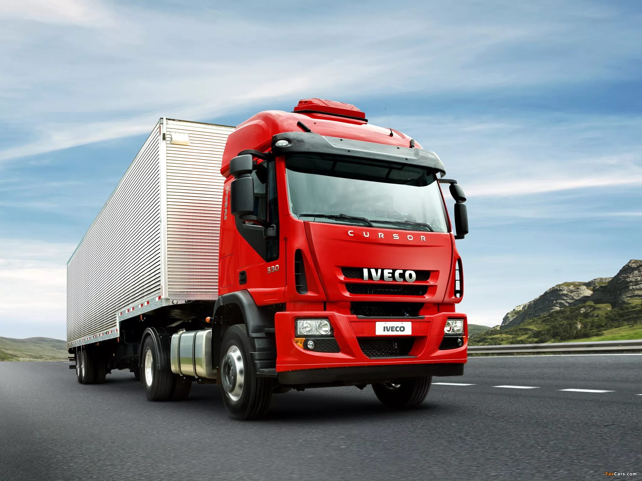 Iveco eurocargo 2008. Iveco eurocargo. тягач iveco stralis. ивеко грузовая. ивеко траккер 8x4.