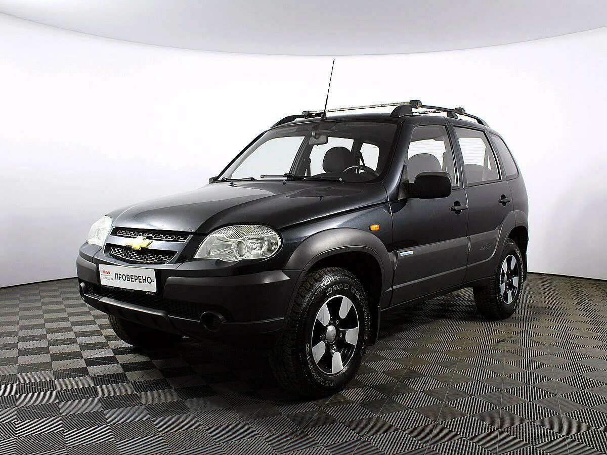 Купить ниву шевроле бу москва московская область. Chevrolet Niva 2009. Chevrolet Niva i Рестайлинг 2009. Шевроле Нива 1 Рестайлинг. Нива Шевроле 2009г.