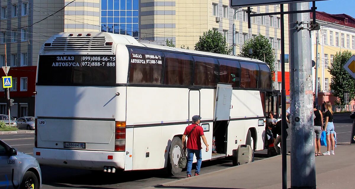 Маршрут 35 автобуса курск. Автобус Neoplan n116. BM автобус. Курск Луганск автобус. Современные автобусы Курска.