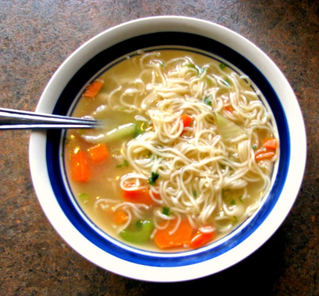 Лапша для супа в домашних условиях. Джо вермишелевый суп. Суп вермишелевый Чан рамена. Рамён Noodle Soup быстрого приготовления. Суп вермишелевый с курицей.