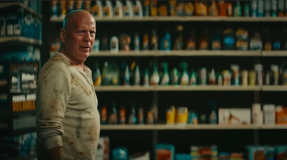 Брюс уиллис в фильме крепкий орешек. Bruce willis character. Брюс уиллис в рекламе мегафон. Уиллис снимется. Брюс уиллис сейчас 2022 деменция.