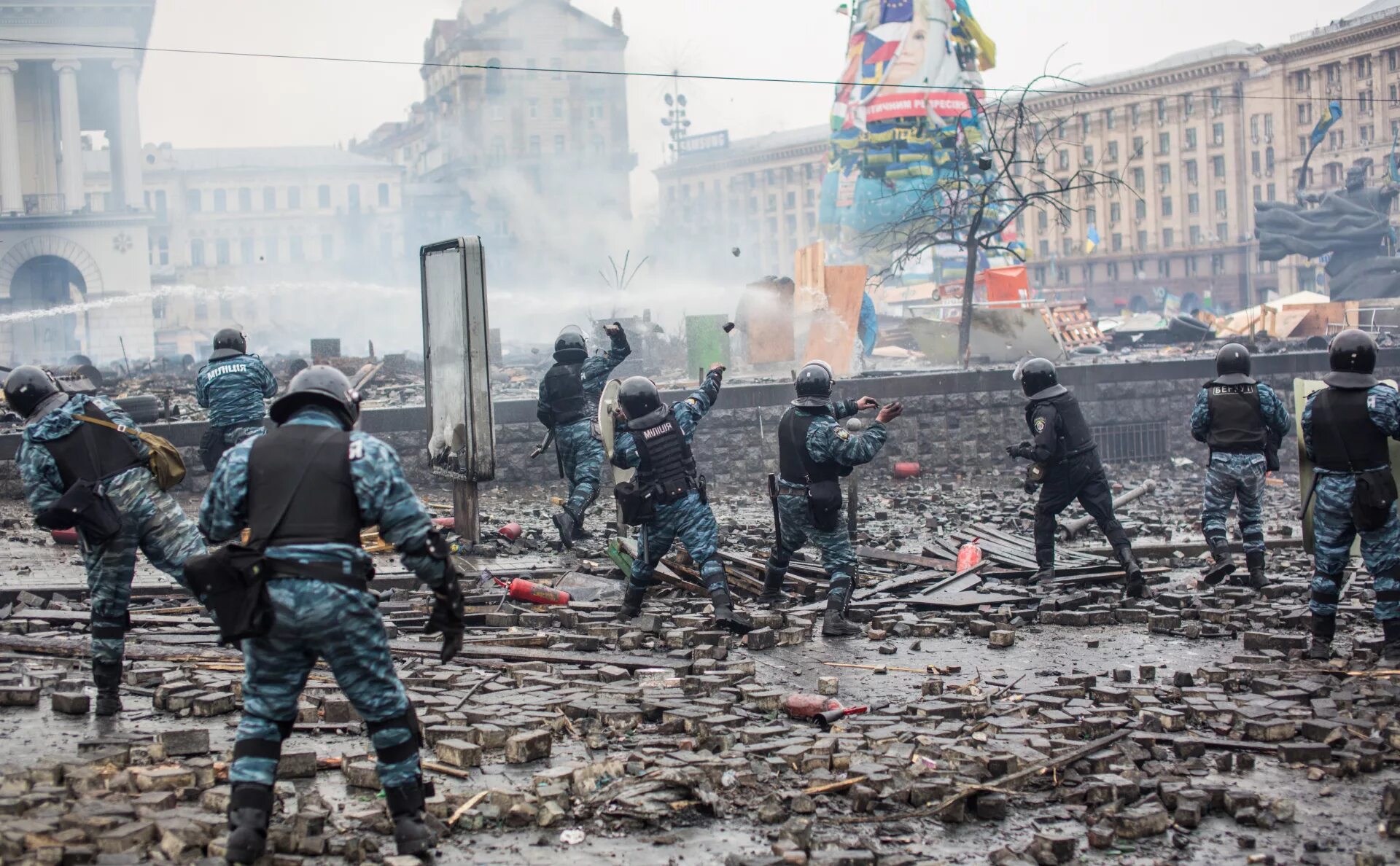 Майдан на Украине в 2014 Беркут. Беркут 20 февраля 2014 на Майдане.