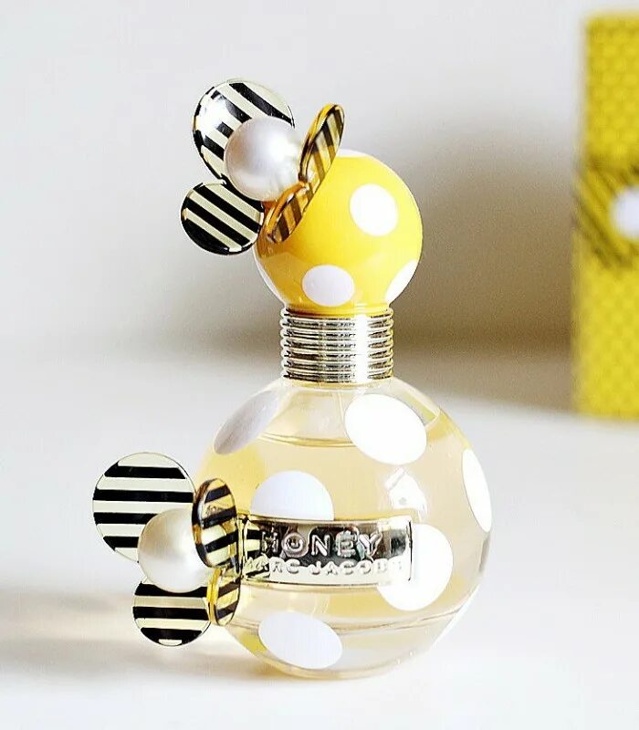 Духи honey. Marc Jacobs Пчелка. Bees духи.