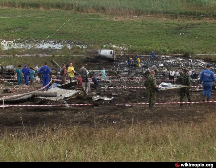 Взрыв в пулково. Катастрофа ту-154 под Донецком 22 августа 2006 года/рейс 612. Ту 154 Анапа Санкт-Петербург катастрофа. Ту 154м Пулково 85185. Катастрофа ту-154 под Донецком.