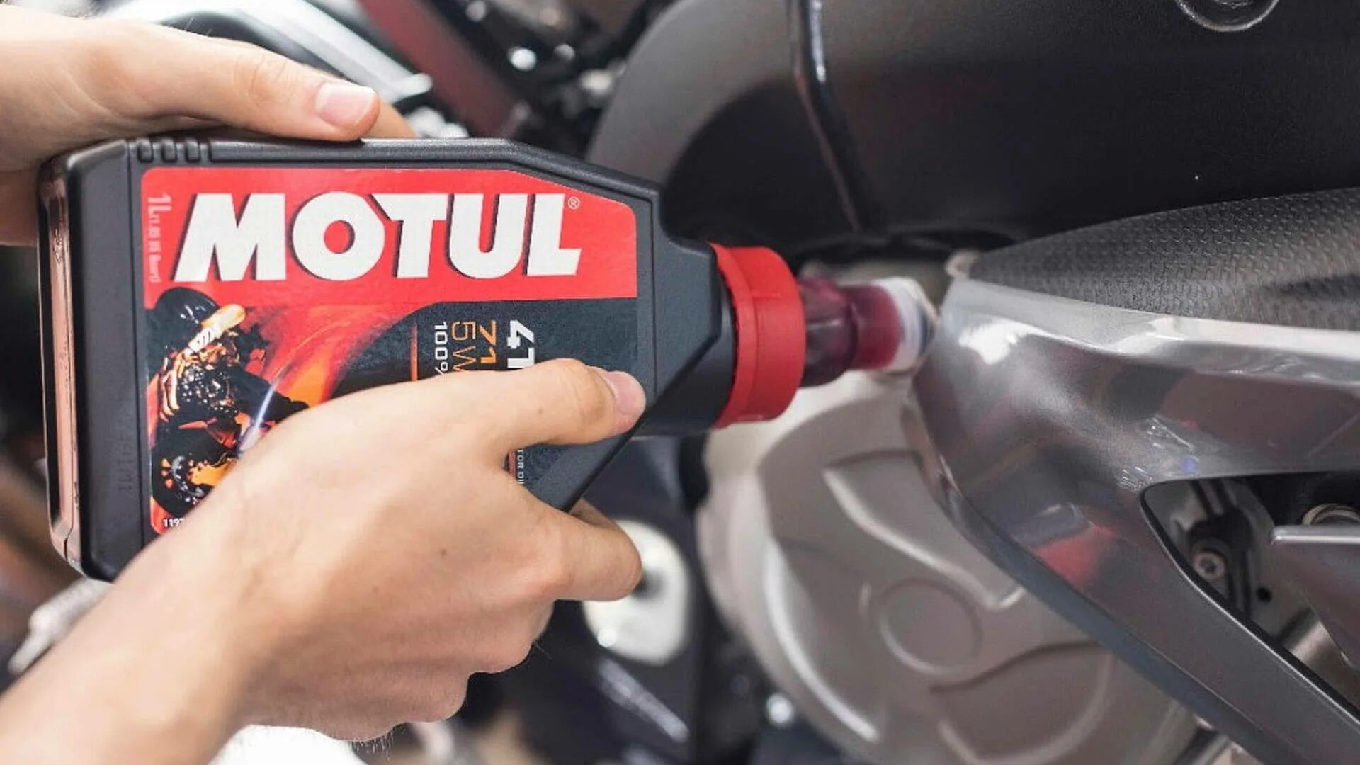 Масло motul автомобиль