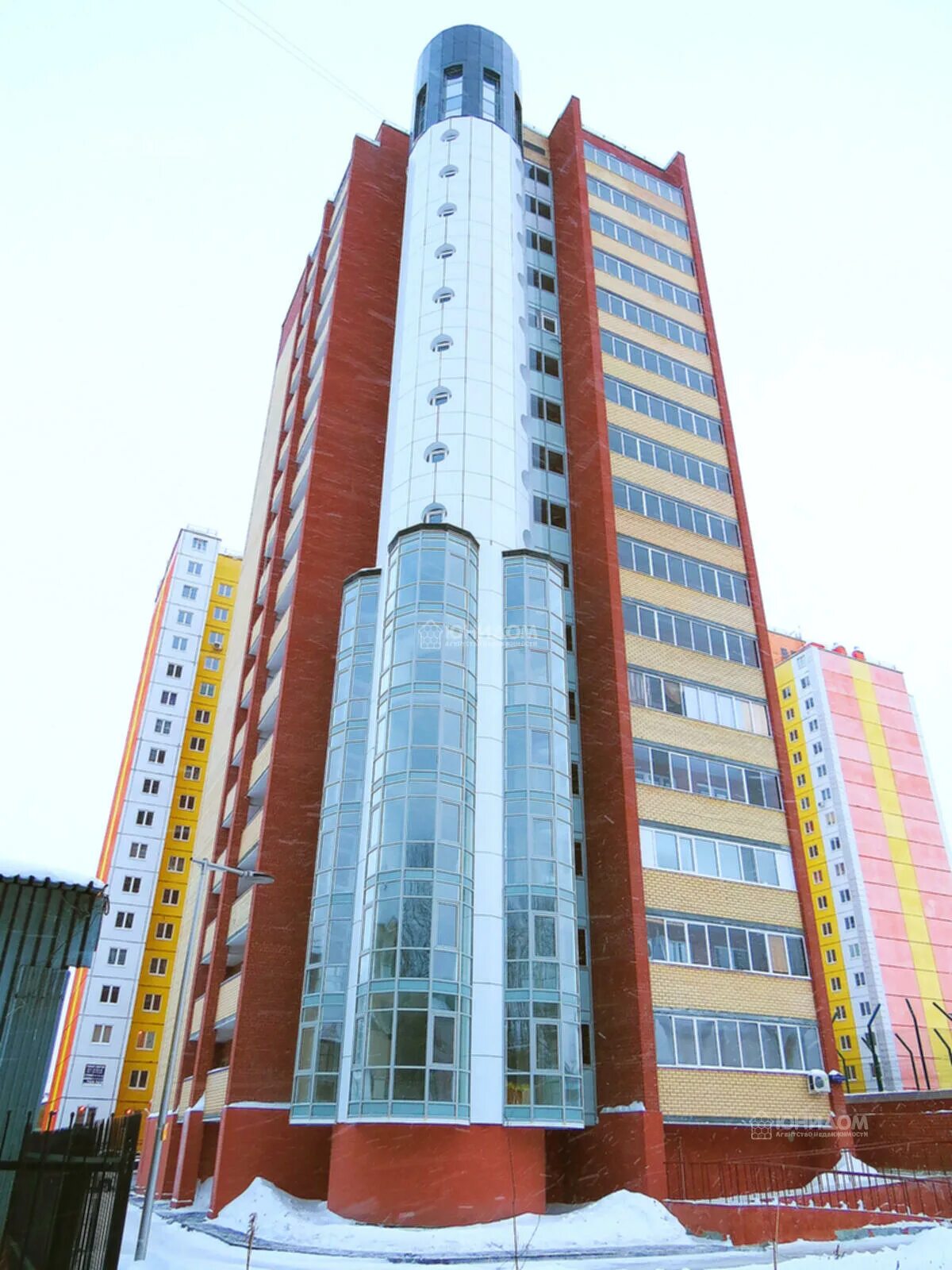 червишевский тракт 21 к 2. жк апрель тюмень. жк апрель тюмень червишевский тракт. жилой комплекс гагарина в тюмени. жк червишевский тракт.